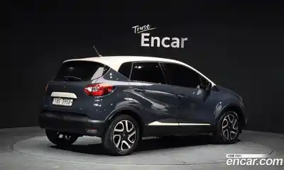 Renault QM3 2015 1.5 Автомат в Москве № 937809, миниатюра 2