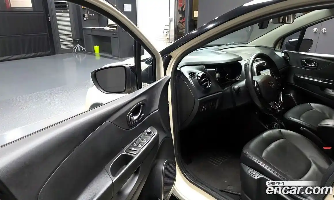 Renault QM3 2014 1.5 гидро в Москве № 937995, фото 11