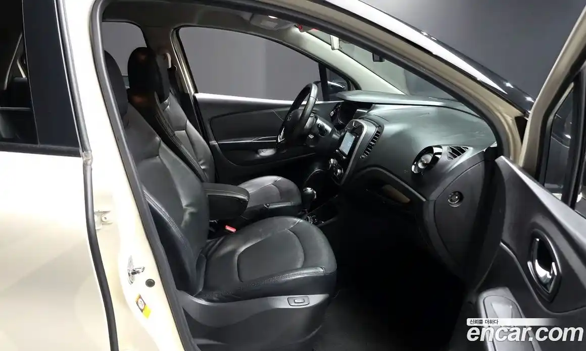 Renault QM3 2014 1.5 гидро в Москве № 937995, фото 10