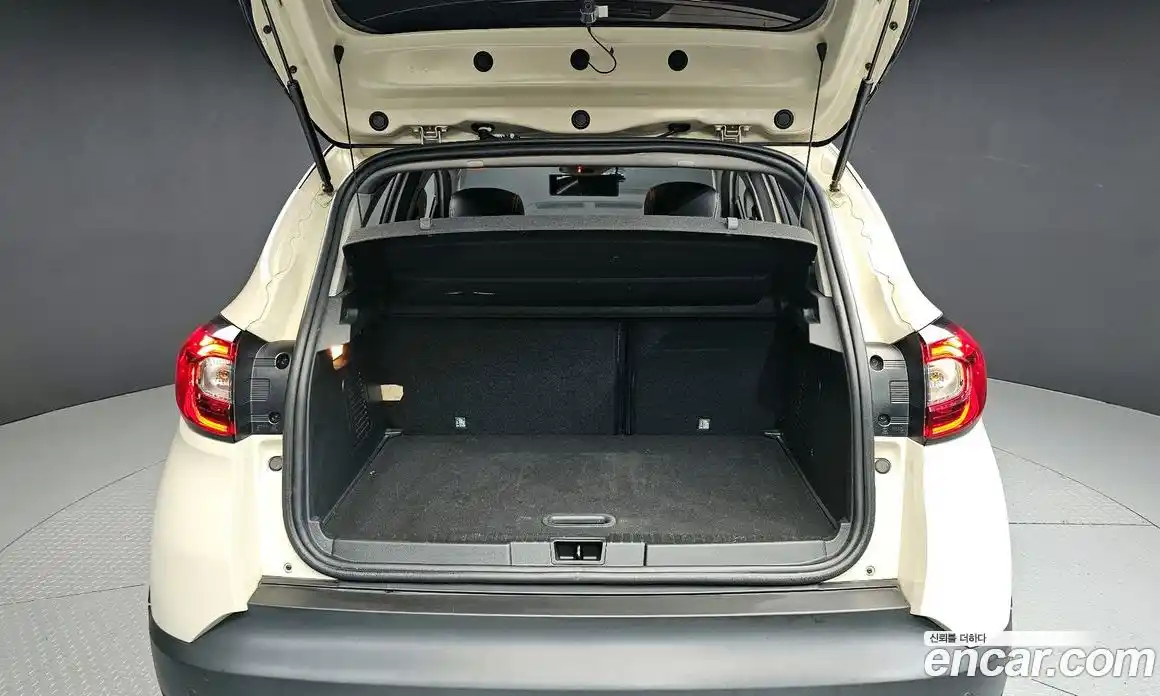 Renault QM3 2018 1.5 Автомат в Москве № 938011, фото 20