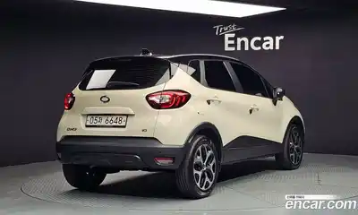 Renault QM3 2018 1.5 Автомат в Москве № 938011, миниатюра 2