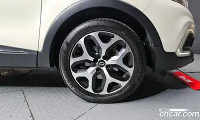 Renault QM3 2018 1.5 Автомат в Москве № 938011, миниатюра 5