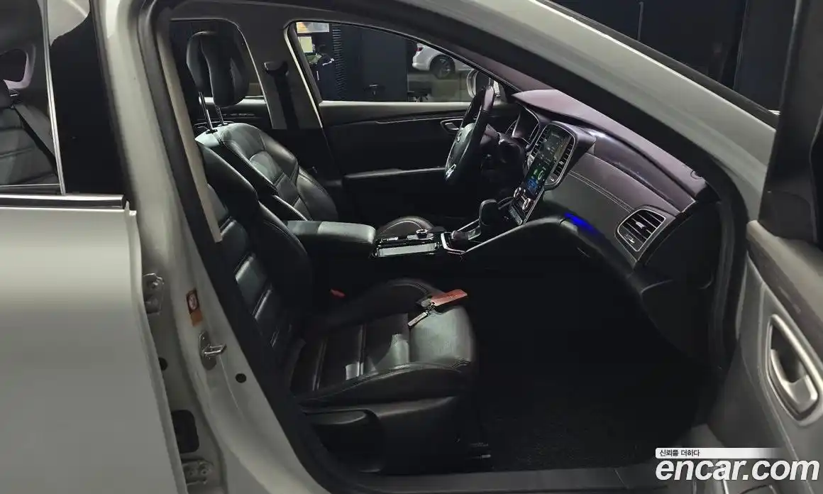 Renault SM6 2017 1.5 Автомат в Москве № 938077, фото 11