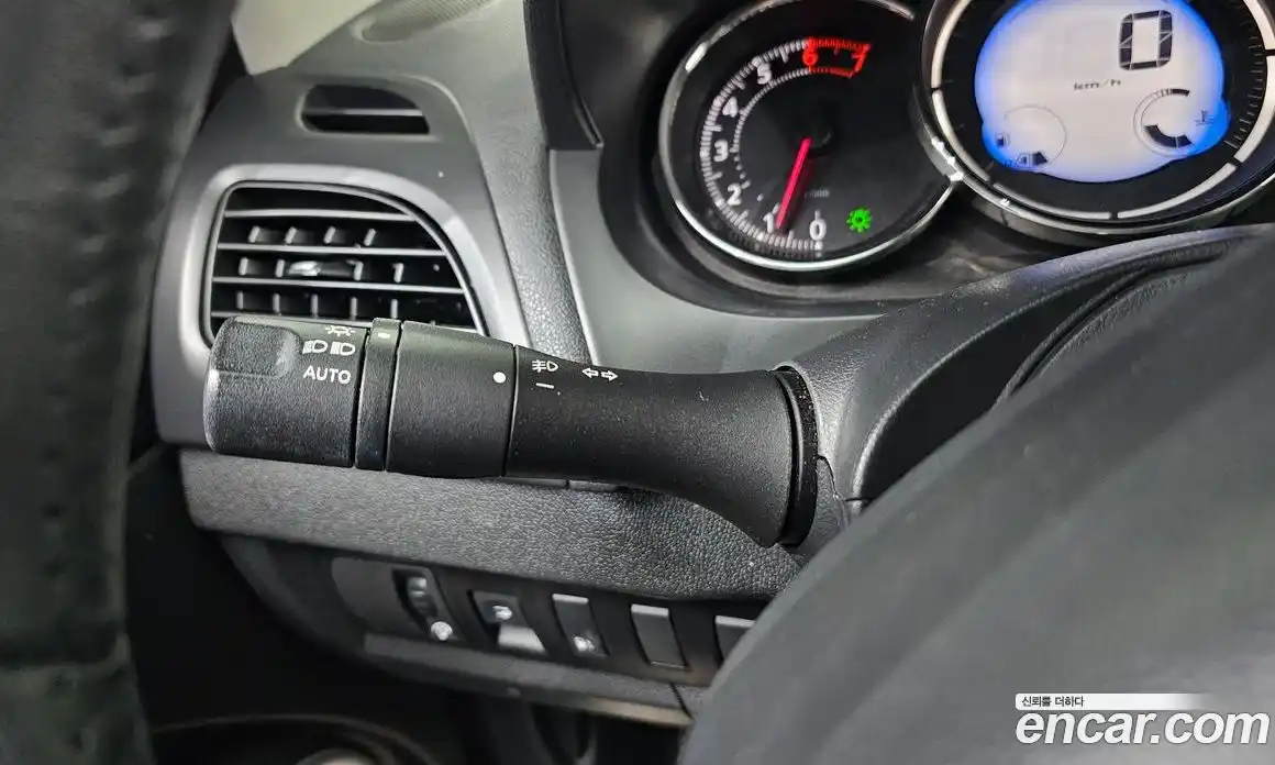 Renault SM3 2013 1.6 Автомат в Москве № 938161, фото 14