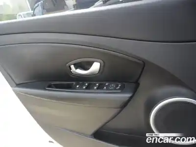 Renault SM3 2013 1.6 Автомат в Москве № 186375, миниатюра 7