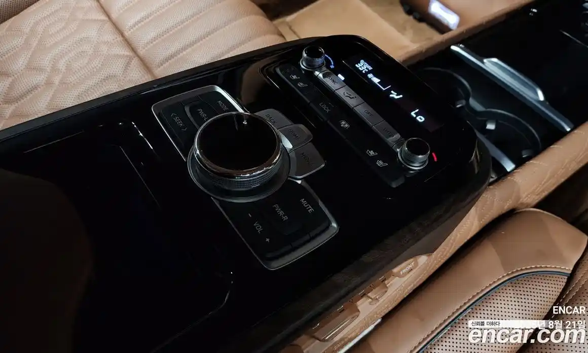 Genesis G90 2020 5.0 гидро в Москве № 18785, фото 19