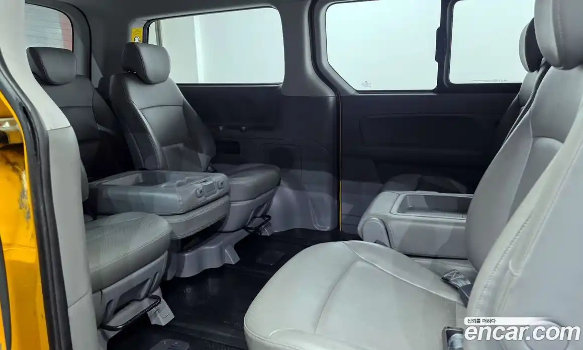 Hyundai Starex 2021 2.4 гидро в Москве № 7794, фото 12