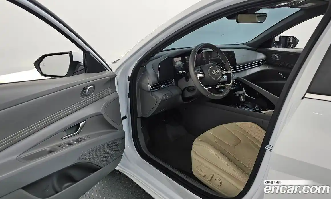 Hyundai Avante 2025 1.6 Автомат в Москве № 925936, фото 10