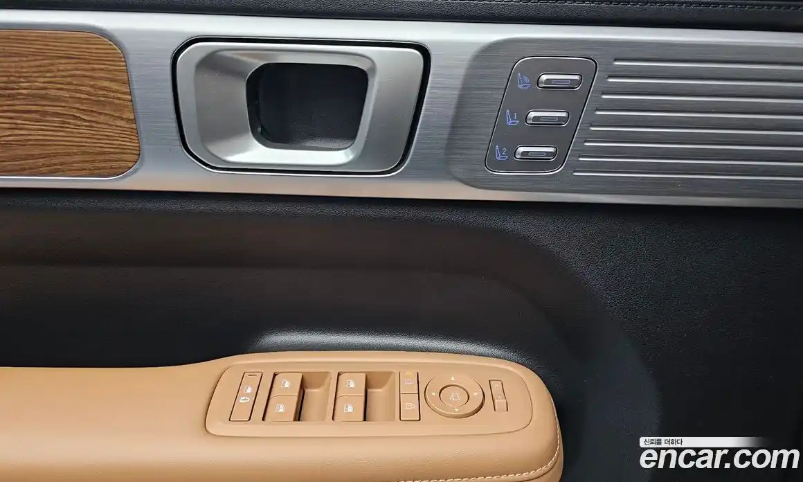 Hyundai Santa Fe 2024 1.6 Автомат в Москве № 926035, фото 12