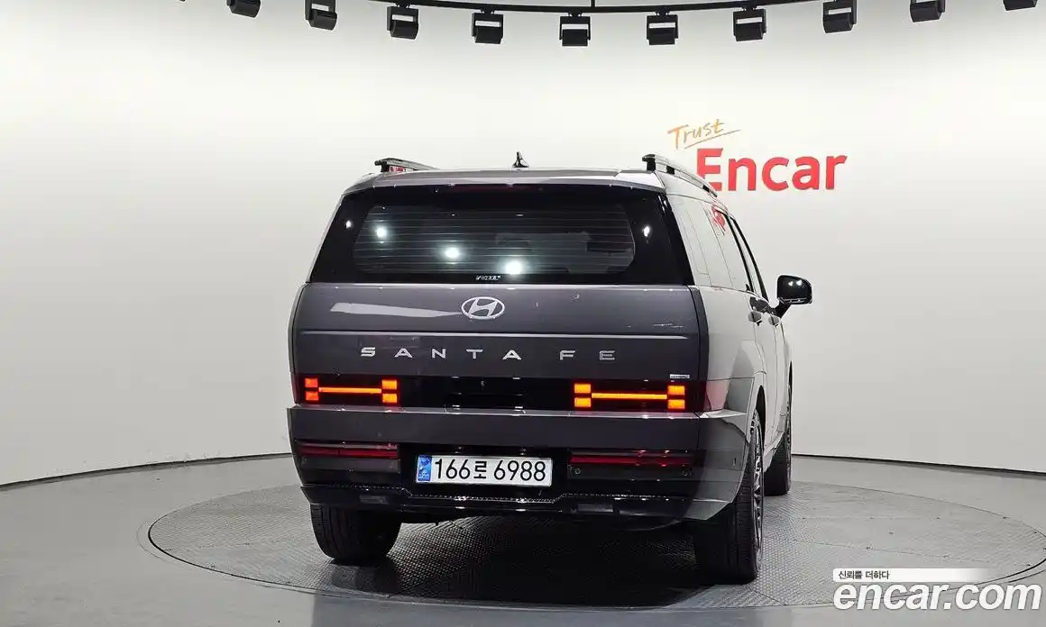 Hyundai Santa Fe 2024 1.6 Автомат в Москве № 926035, фото 4