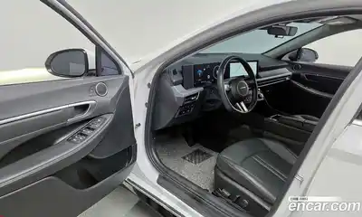 Hyundai Sonata 2023 1.6 Автомат в Москве № 926117, миниатюра 10