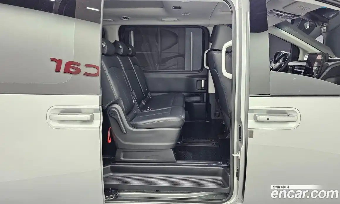 Hyundai Staria 2025 1.6 Автомат в Москве № 926379, фото 12