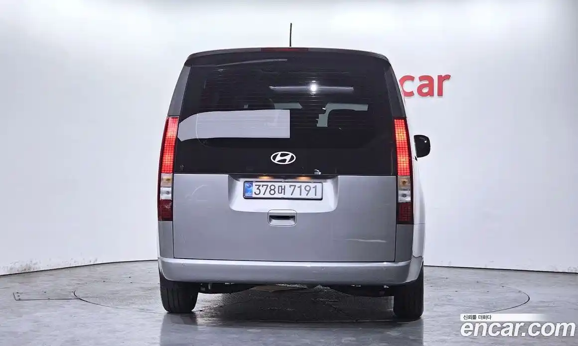 Hyundai Staria 2025 1.6 Автомат в Москве № 926379, фото 4