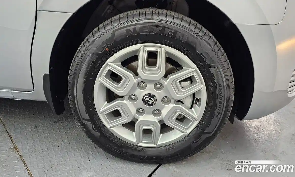 Hyundai Staria 2025 1.6 Автомат в Москве № 926379, фото 5