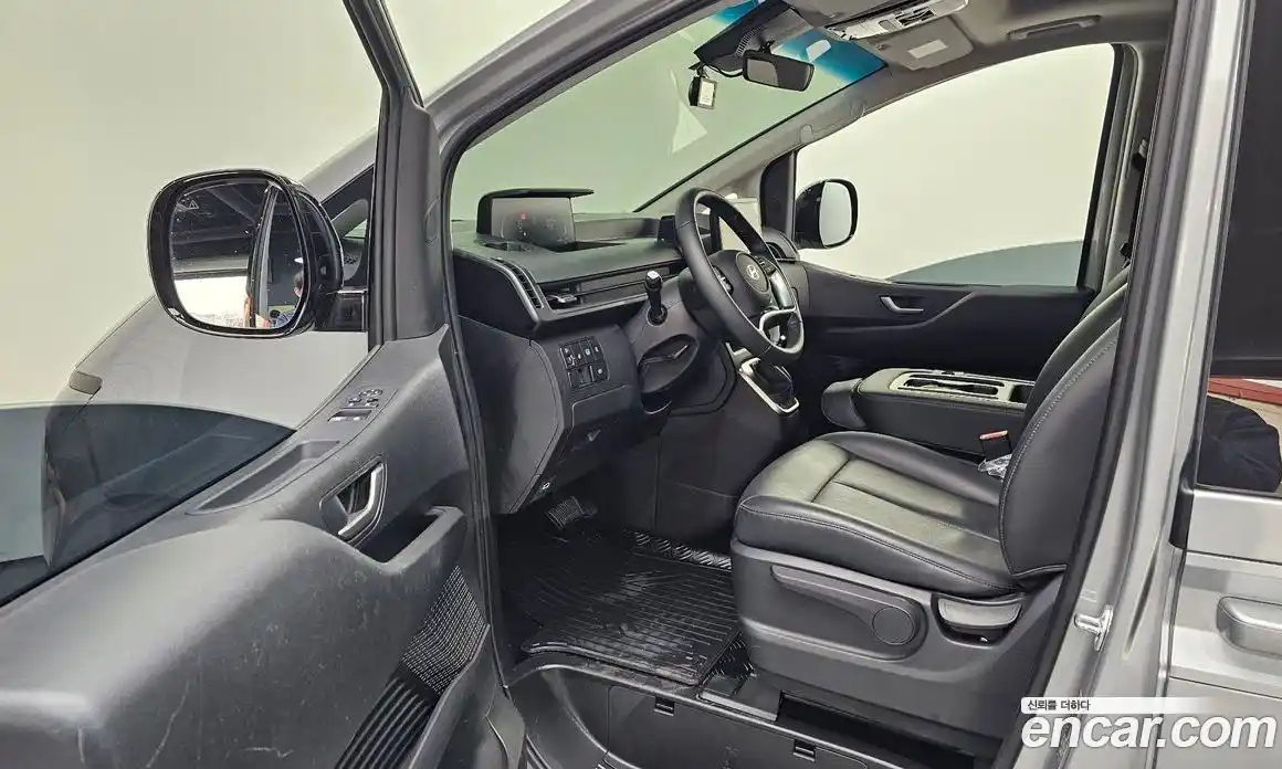 Hyundai Staria 2025 1.6 Автомат в Москве № 926379, фото 10