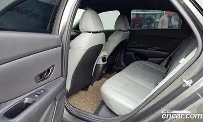 Hyundai Avante 2023 1.6 гидро в Москве № 926521, миниатюра 10