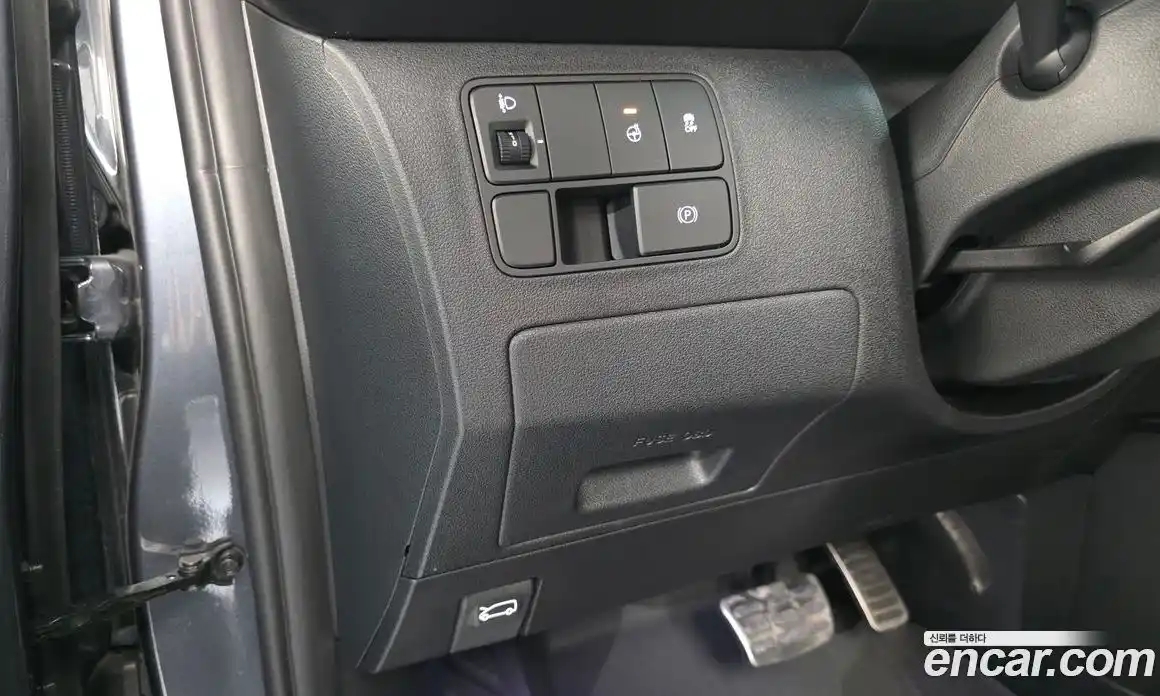 Hyundai Staria 2024 3.5 Автомат в Москве № 926623, фото 13