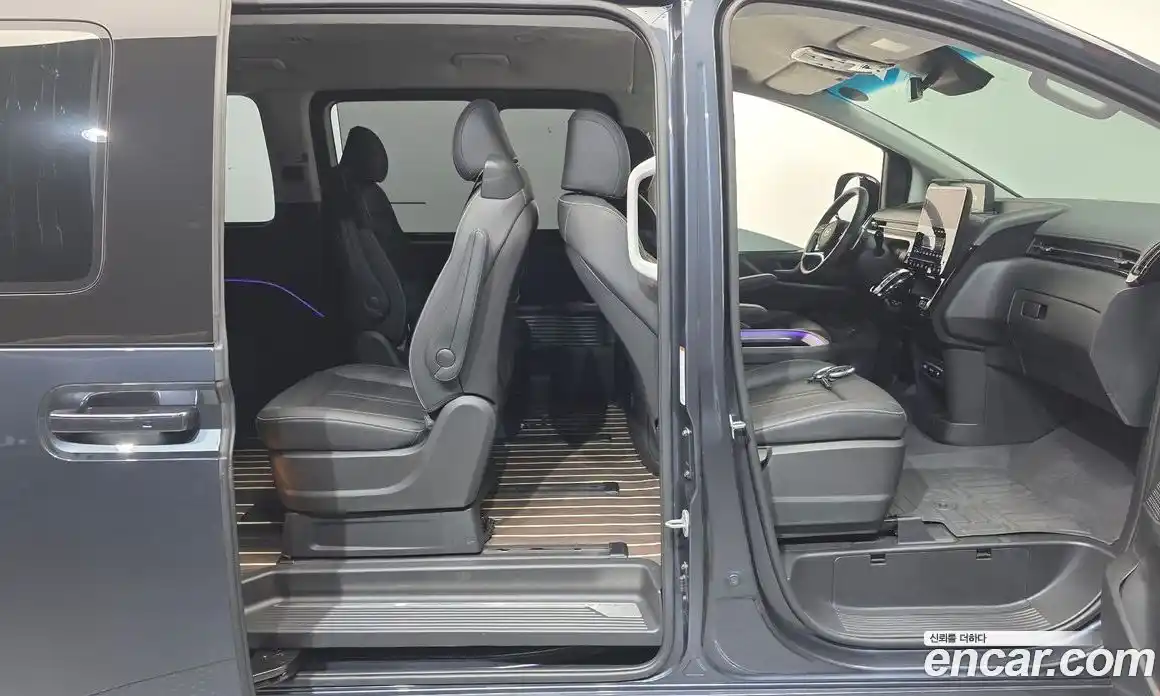 Hyundai Staria 2024 3.5 Автомат в Москве № 926623, фото 19