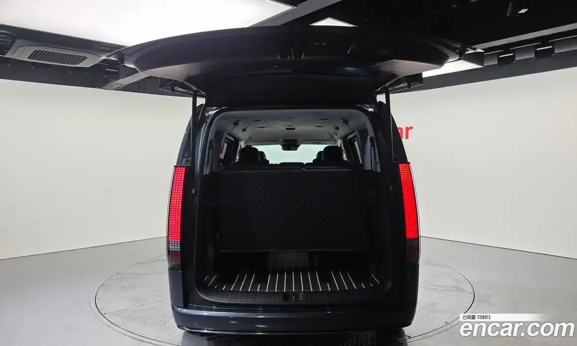 Hyundai Staria 2024 3.5 Автомат в Москве № 926623, фото 20