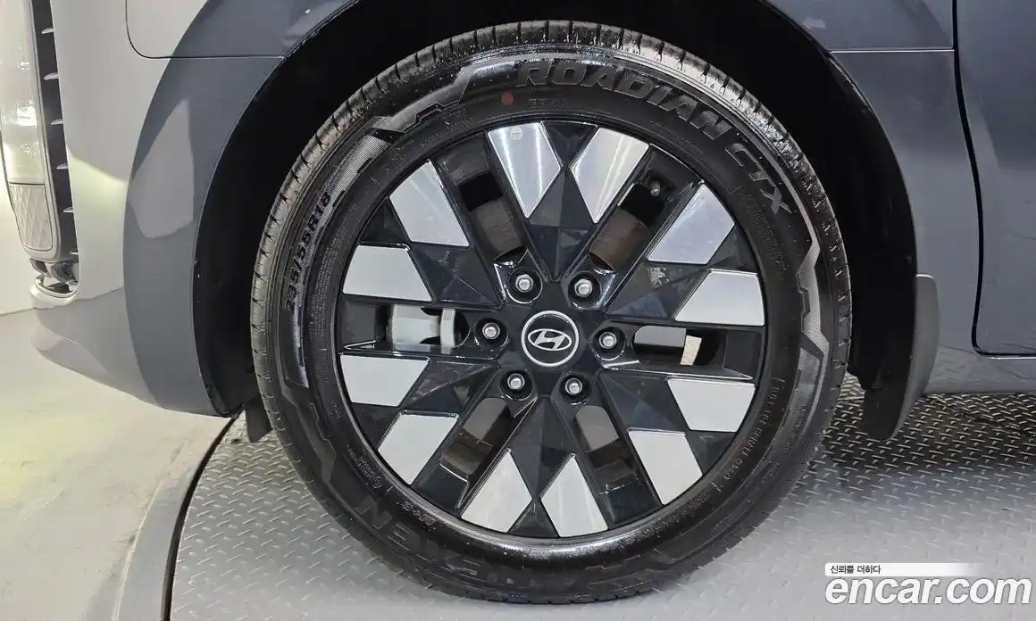 Hyundai Staria 2024 3.5 Автомат в Москве № 926623, фото 5