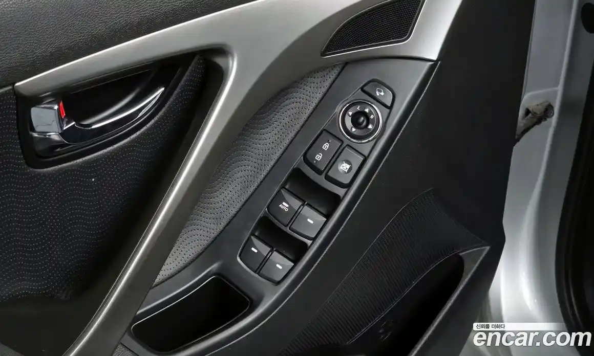 Hyundai Avante 2010 1.6 гидро в Москве № 926764, фото 17
