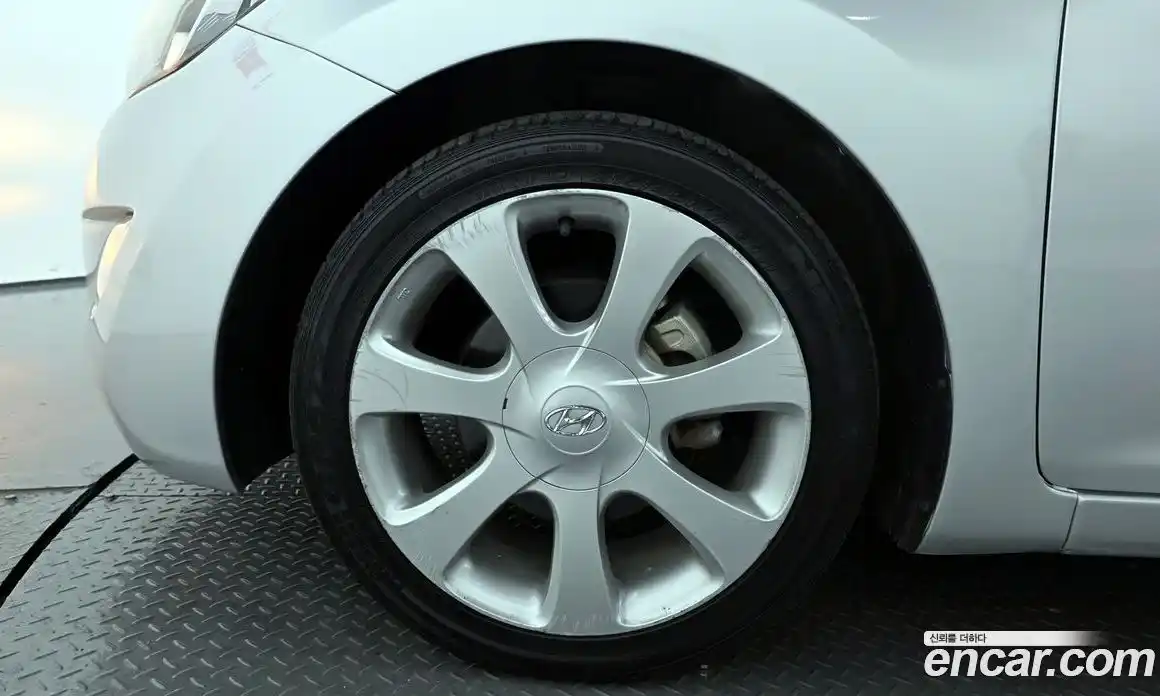 Hyundai Avante 2010 1.6 гидро в Москве № 926764, фото 4