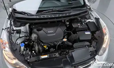 Hyundai Avante 2010 1.6 гидро в Москве № 926764, миниатюра 5
