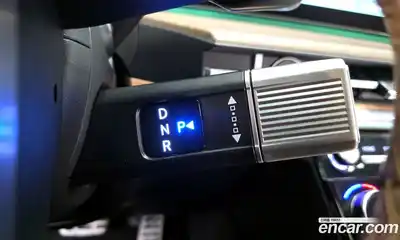 Hyundai Santa Fe 2024 2.5 Автомат в Москве № 926780, миниатюра 9