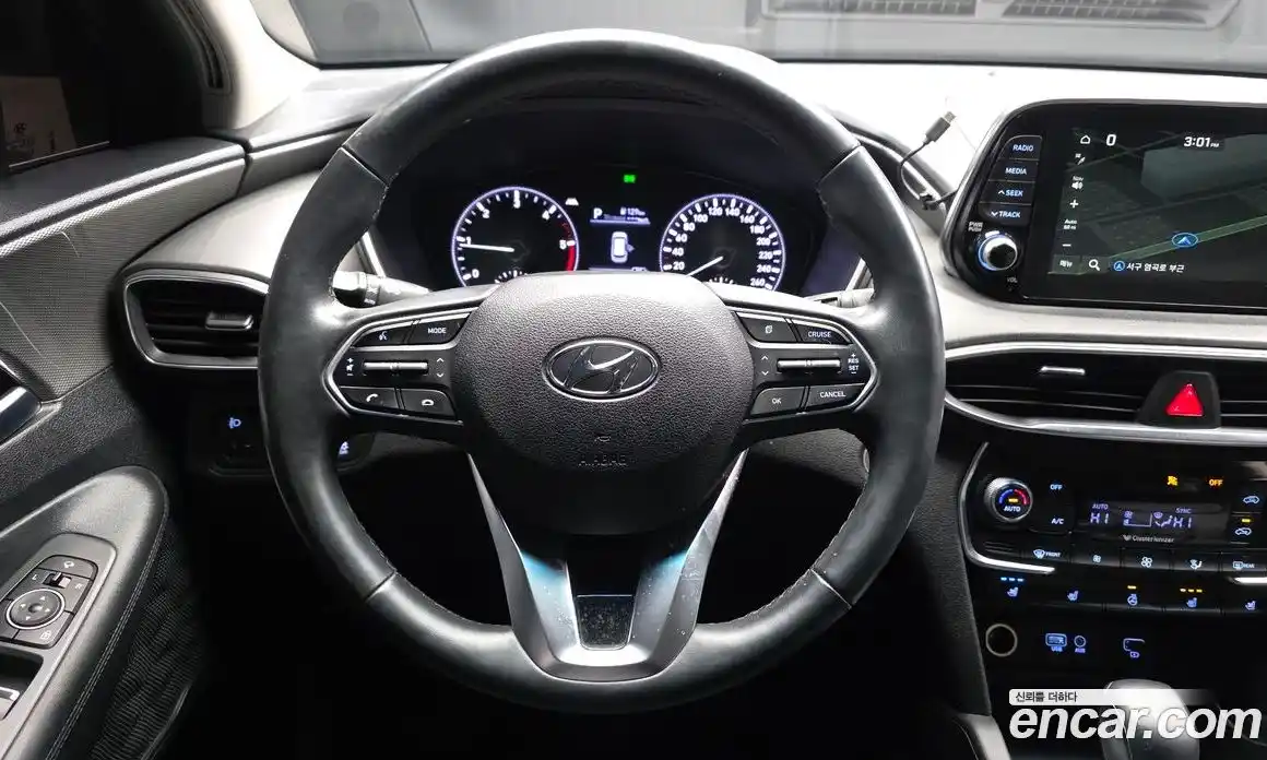 Hyundai Santa Fe 2019 2.0 гидро в Москве № 926939, фото 13