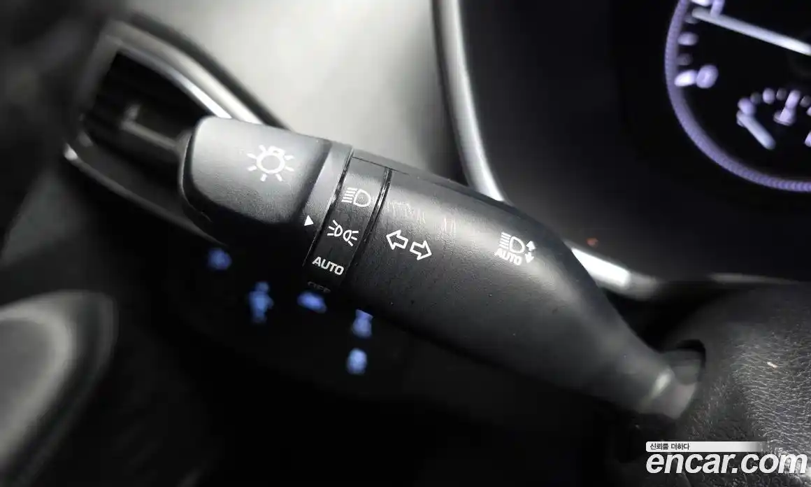 Hyundai Santa Fe 2019 2.0 гидро в Москве № 926939, фото 18