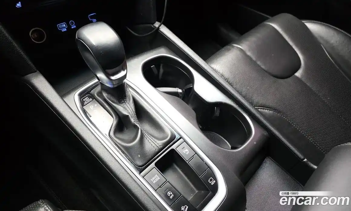 Hyundai Santa Fe 2019 2.0 гидро в Москве № 926939, фото 9
