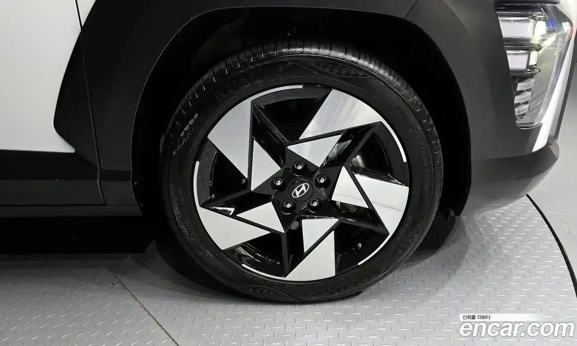 Hyundai Kona 2024 1.6 Автомат в Москве № 927051, фото 5