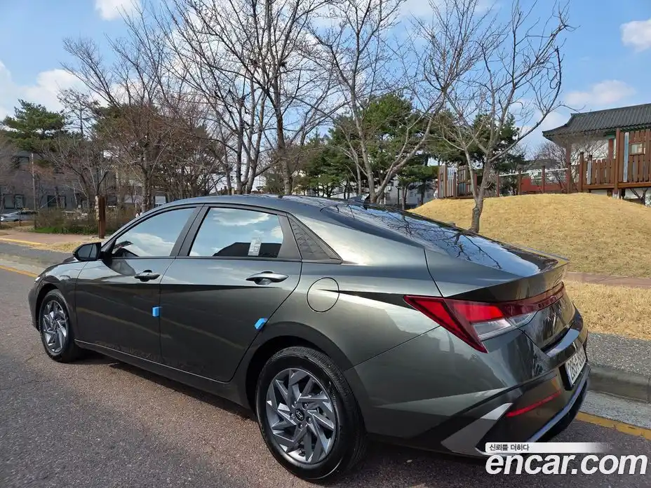Hyundai Avante 2023 1.6 гидро в Москве № 927126, фото 4