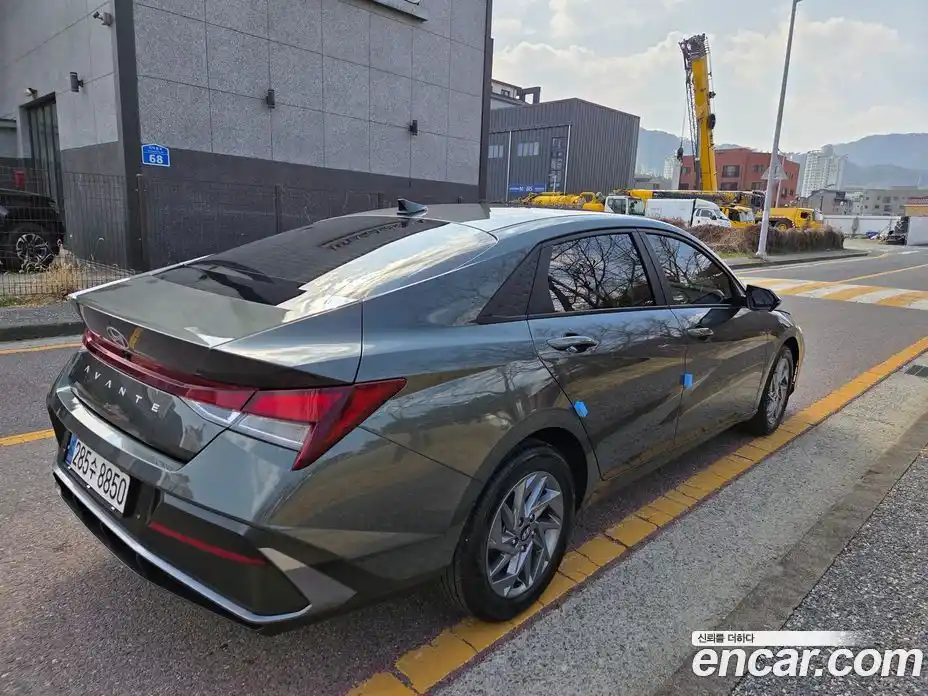 Hyundai Avante 2023 1.6 гидро в Москве № 927126, фото 6