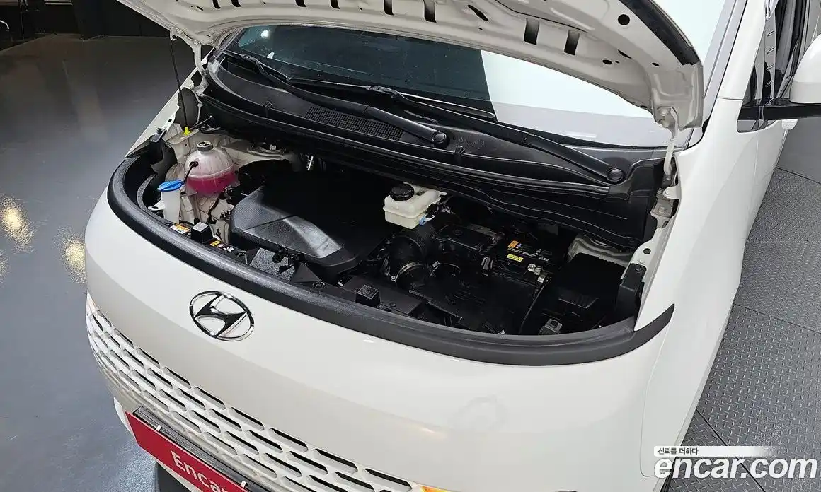 Hyundai Staria 2023 2.2 Автомат в Москве № 927193, фото 6