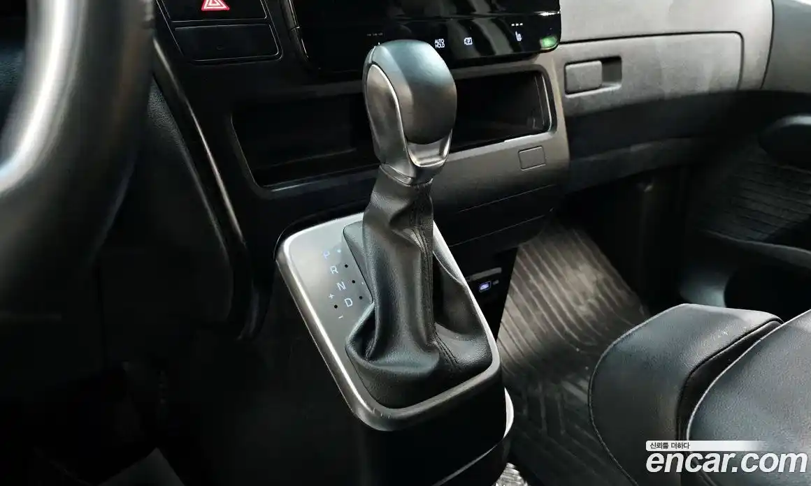 Hyundai Staria 2023 2.2 Автомат в Москве № 927193, фото 9