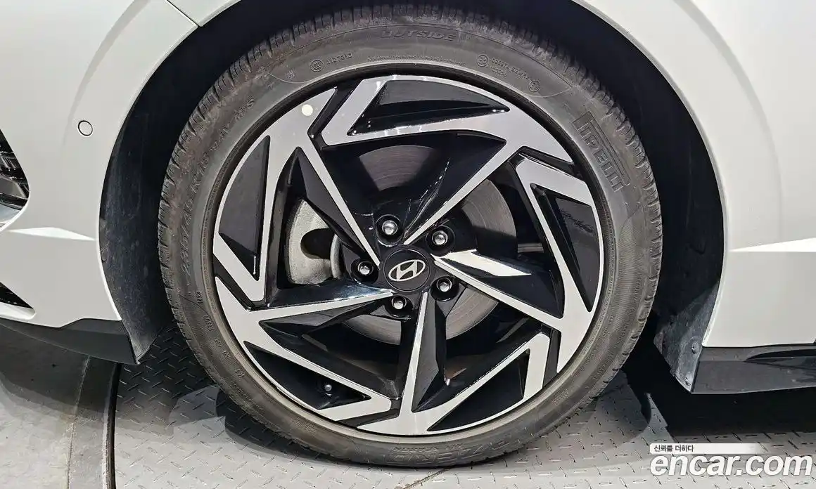 Hyundai Sonata 2023 1.6 гидро в Москве № 927211, фото 5
