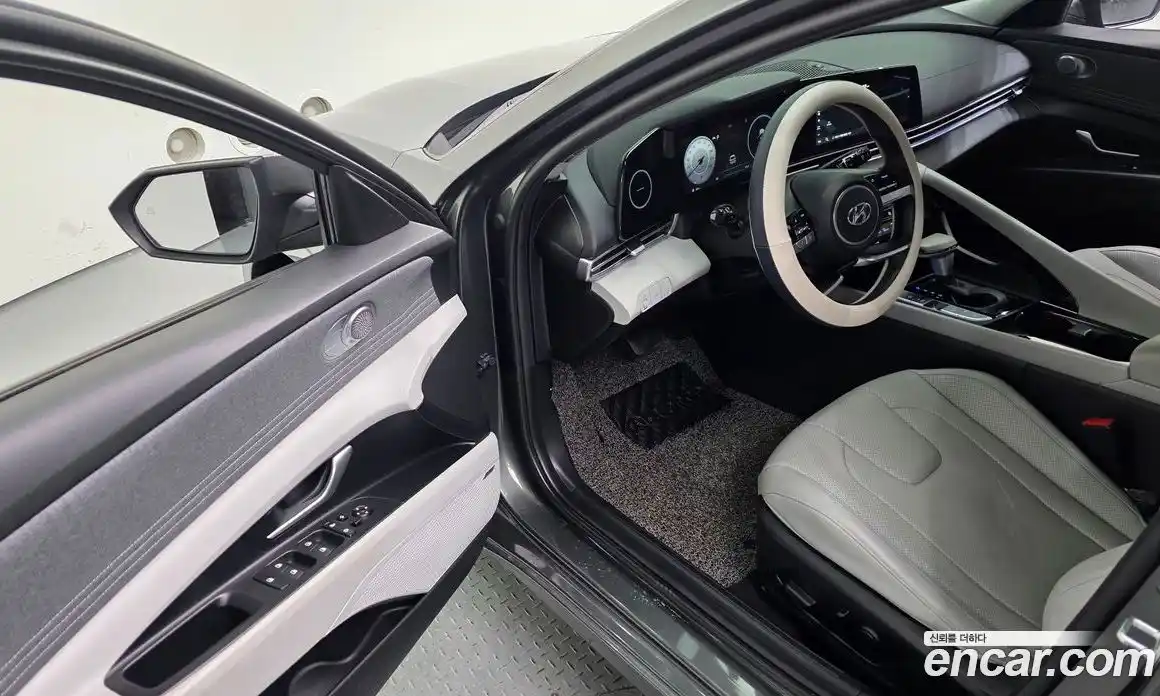 Hyundai Avante 2022 1.6 Автомат в Москве № 927524, фото 12