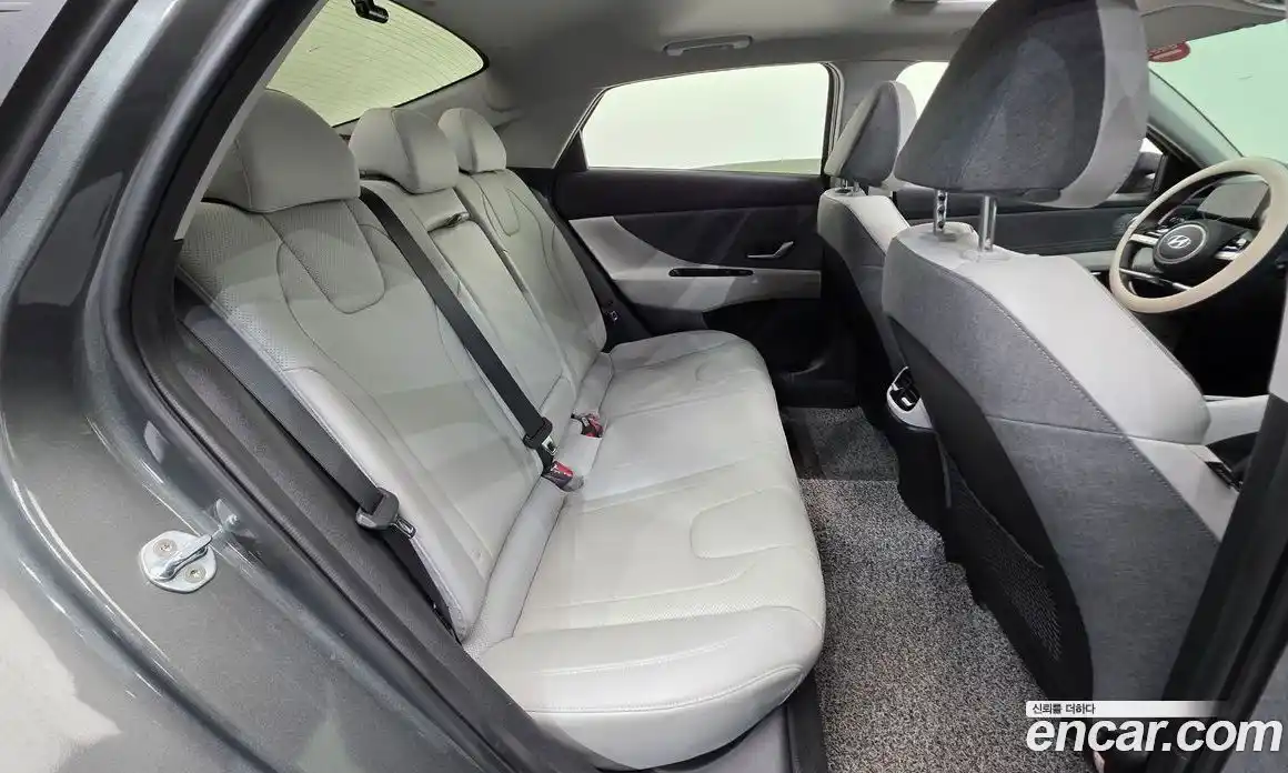 Hyundai Avante 2022 1.6 Автомат в Москве № 927524, фото 20