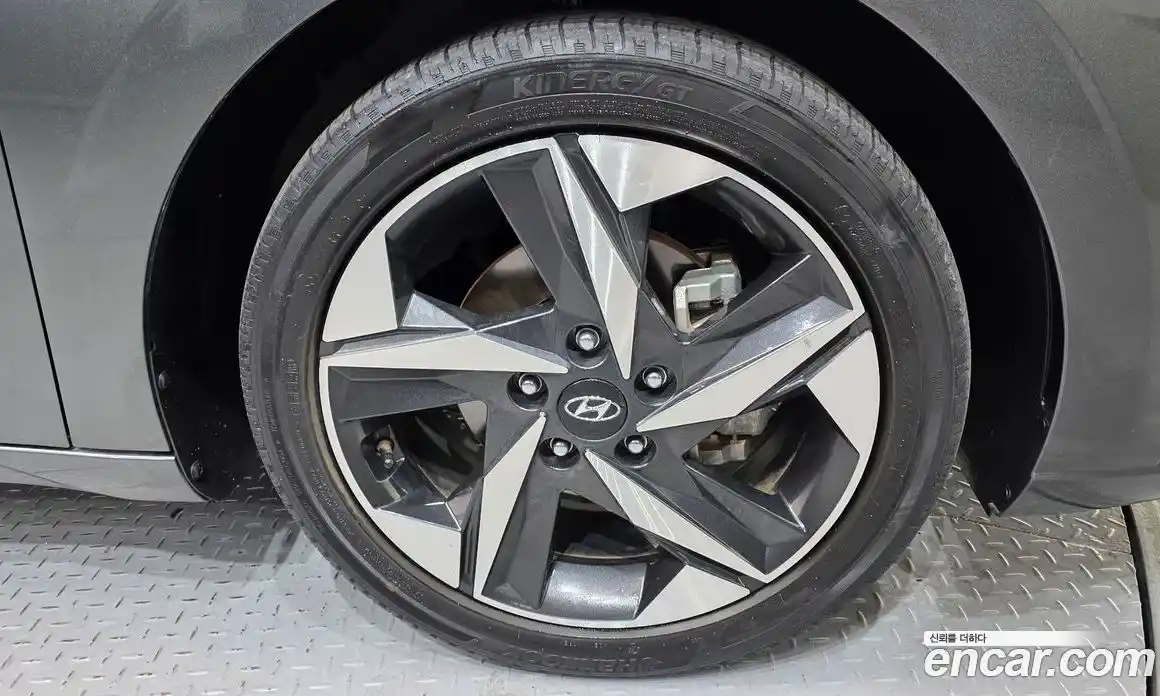 Hyundai Avante 2022 1.6 Автомат в Москве № 927524, фото 5