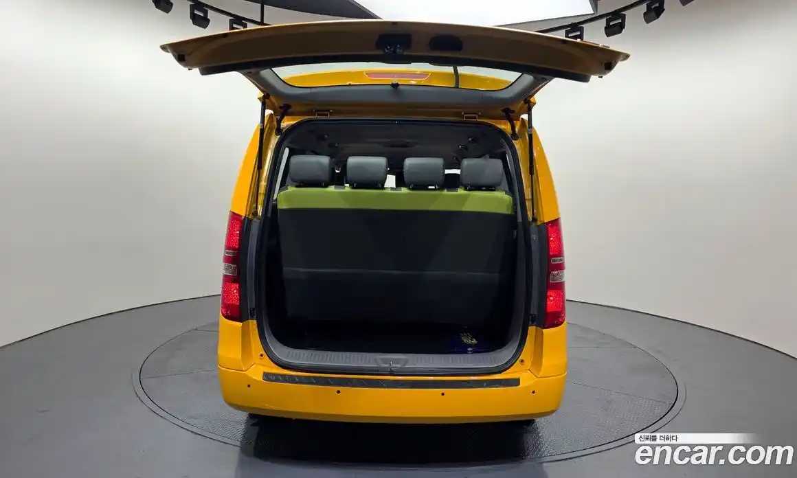 Hyundai Starex 2019 2.4 Автомат в Москве № 927555, фото 20