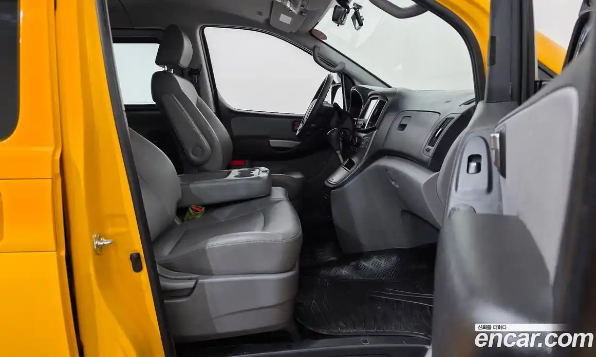 Hyundai Starex 2019 2.4 Автомат в Москве № 927555, фото 10