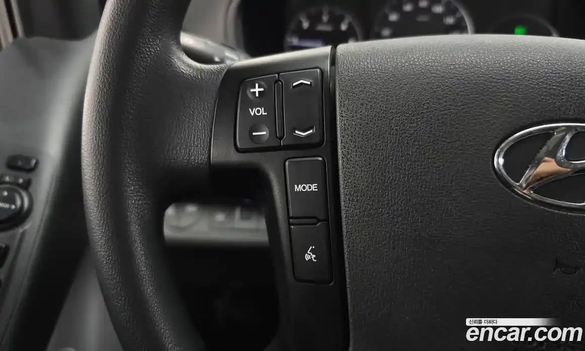 Hyundai Starex 2019 2.5 Автомат в Москве № 927633, фото 17