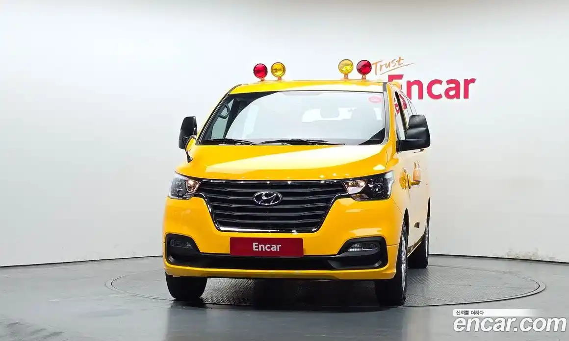 Hyundai Starex 2019 2.5 Автомат в Москве № 927633, фото 3