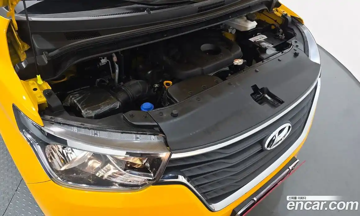 Hyundai Starex 2019 2.5 Автомат в Москве № 927633, фото 6