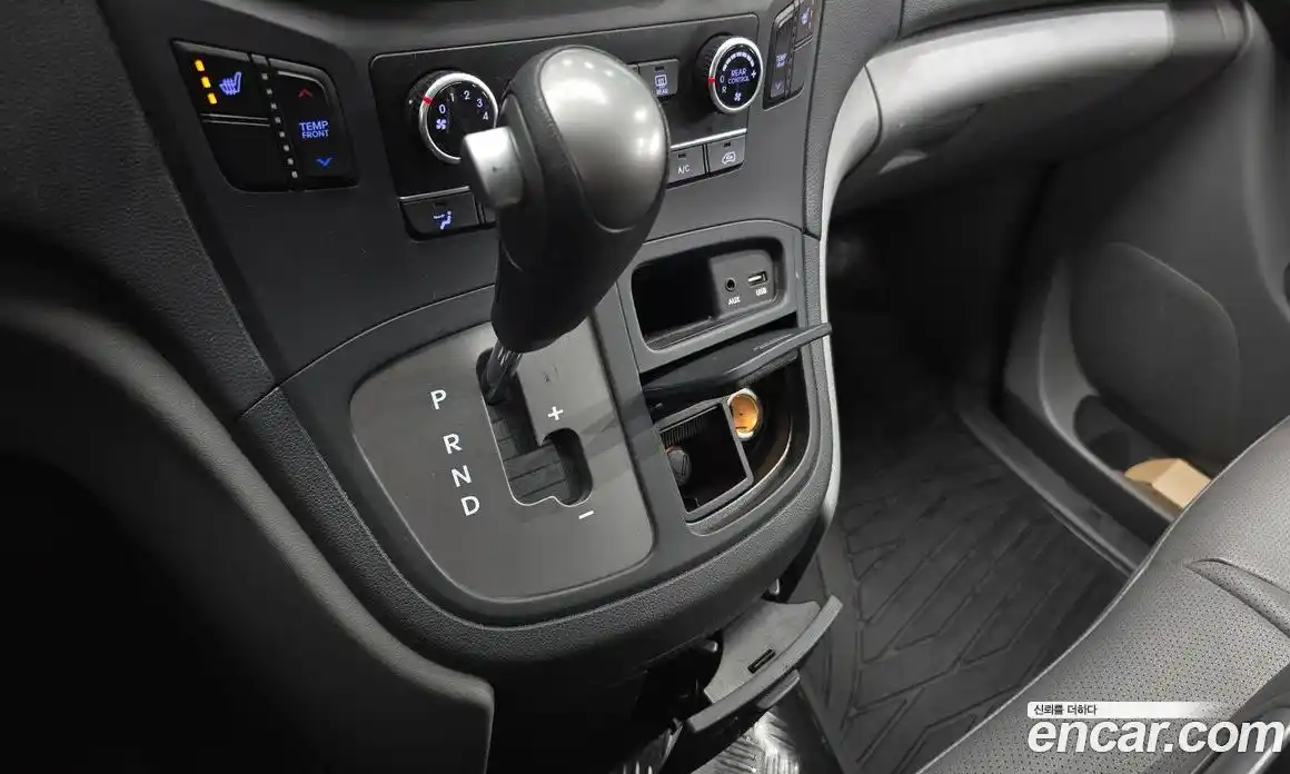 Hyundai Starex 2019 2.5 Автомат в Москве № 927633, фото 9