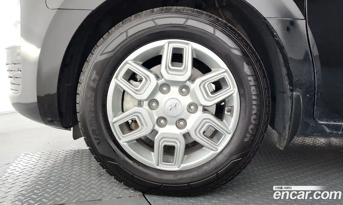 Hyundai Staria 2024 3.5 Автомат в Москве № 927794, фото 5