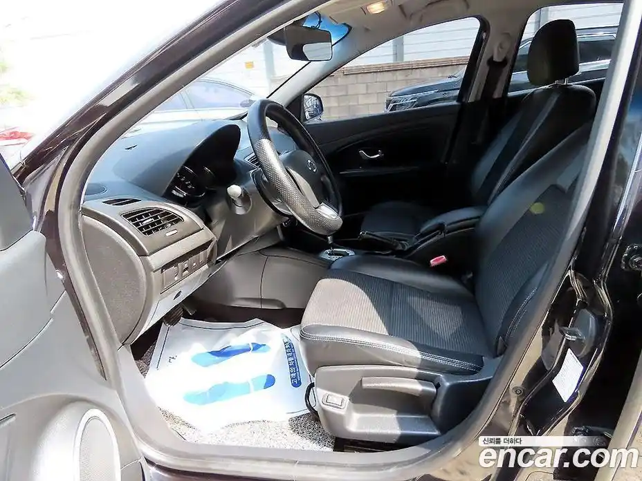 Renault SM3 2011 1.6 гидро в Москве № 927922, фото 5