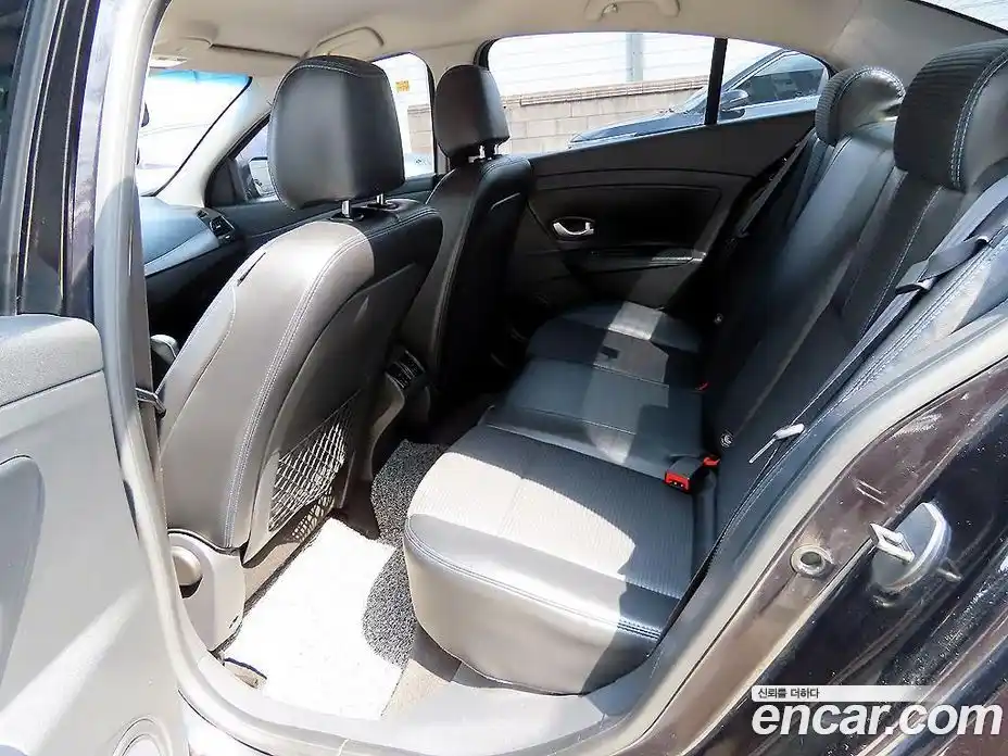 Renault SM3 2011 1.6 гидро в Москве № 927922, фото 6