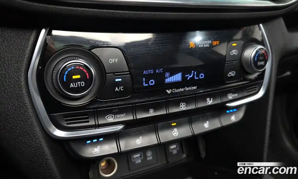 Hyundai Santa Fe 2018 2.0 гидро в Москве № 928064, фото 15